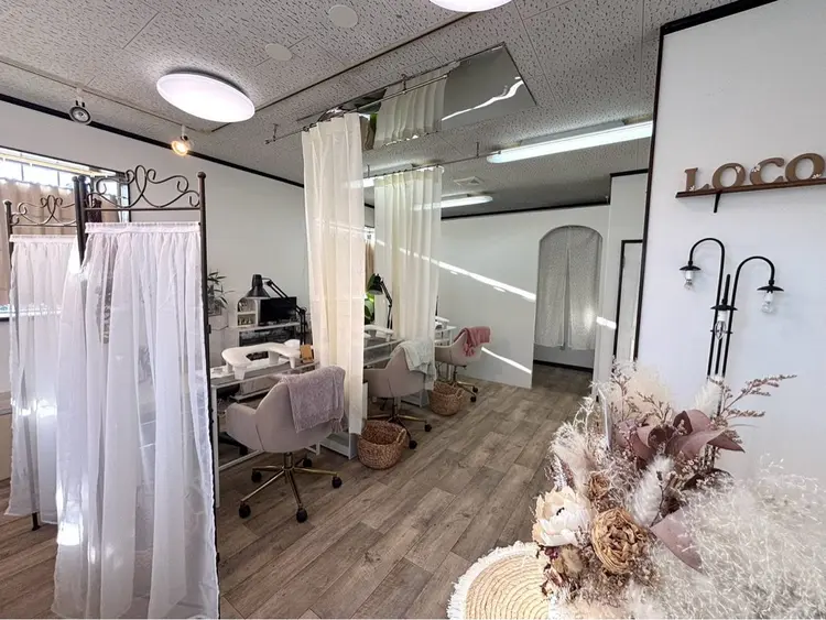 Loco  Nailの内観・外観1
