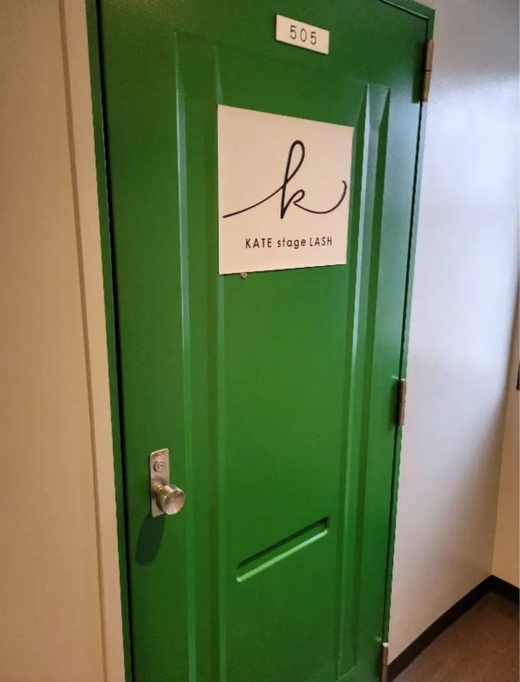 ケイトステージラッシュ横浜西口店【まつげパーマ/パリジェンヌ/眉毛】の内観・外観3