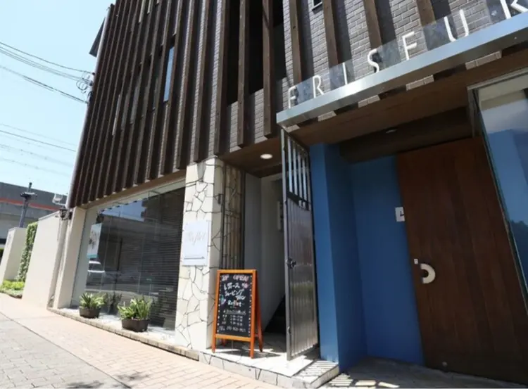 フリゼーア本店の内観・外観2