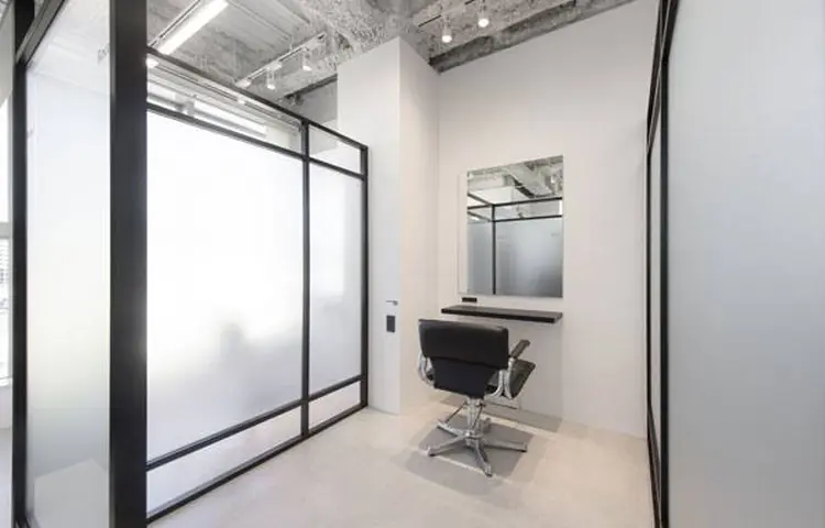 SALOWIN表参道店の内観・外観1