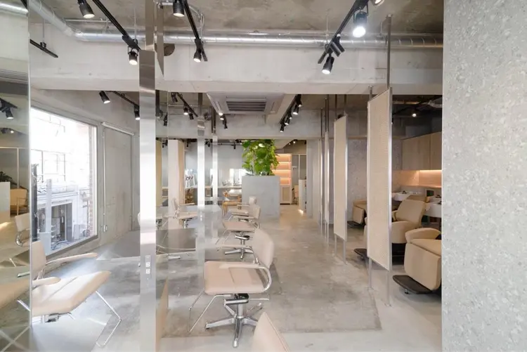 cinqの内観・外観2