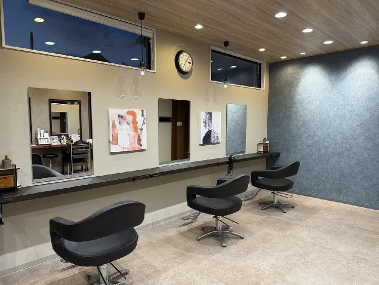 Artis hair designの内観・外観2