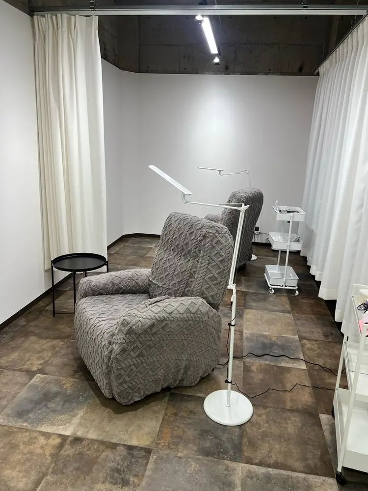 NOUVEnail&eyeの内観・外観2