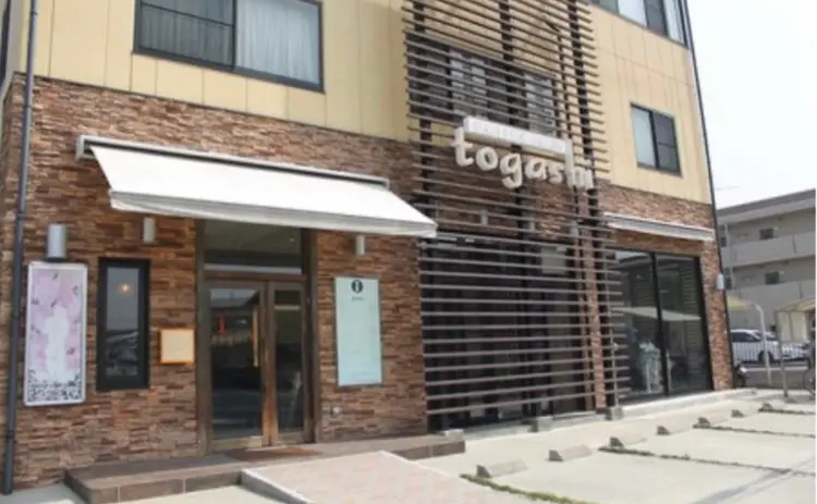 マジェスティックサロン・トガシの内観・外観2