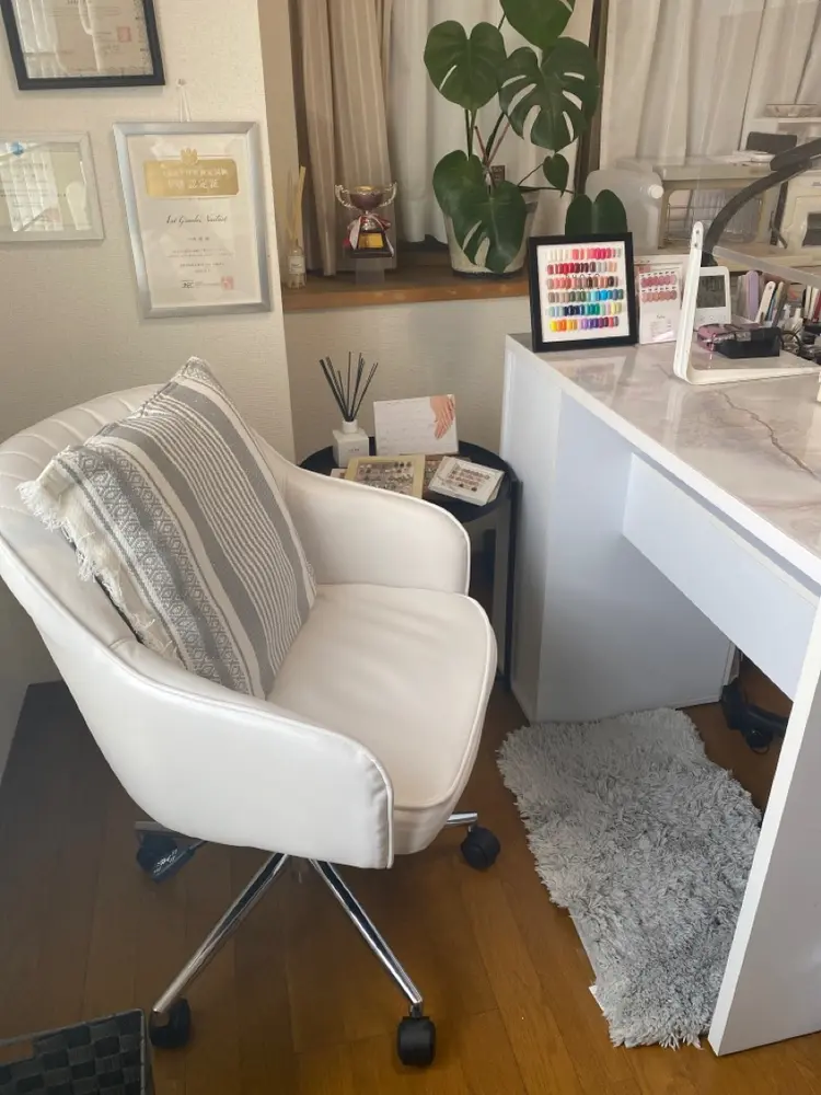 CreaNailの内観・外観2