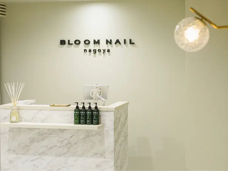 BLOOM NAIL nagoya  伏見店の内観・外観2