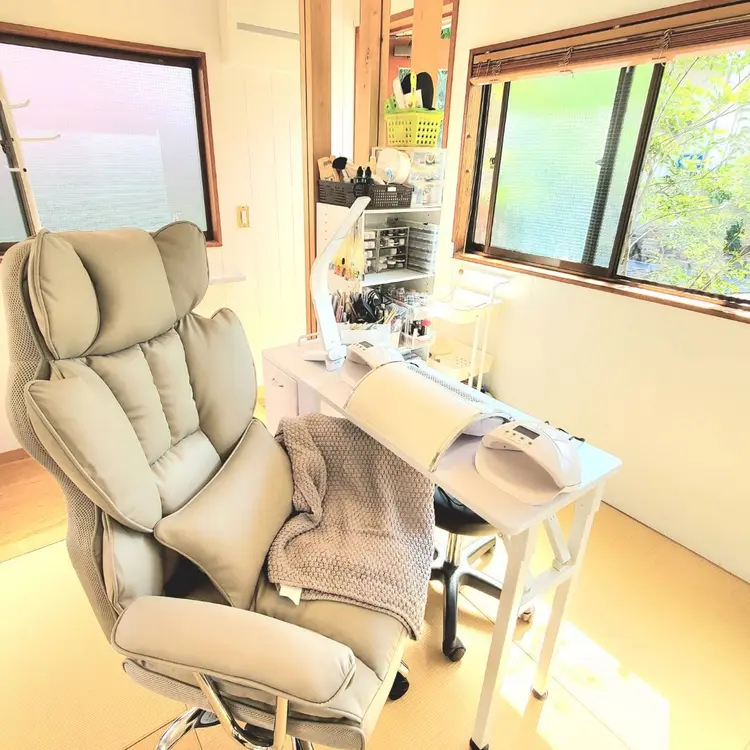 自爪育成・深爪矯正・巻き爪矯正専門店　Nailsalon Cureの内観・外観2