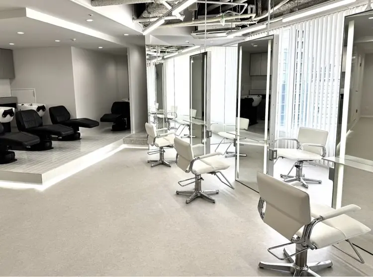 LIV OSAKAの内観・外観1