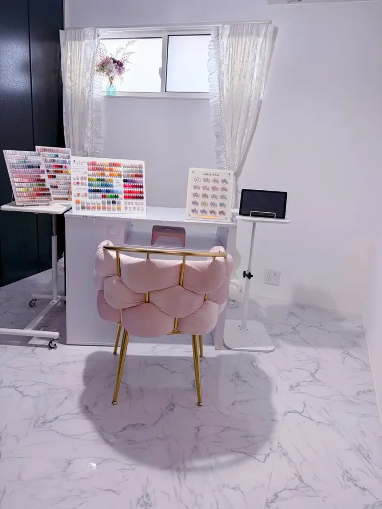 ビューティーネイルの内観・外観1