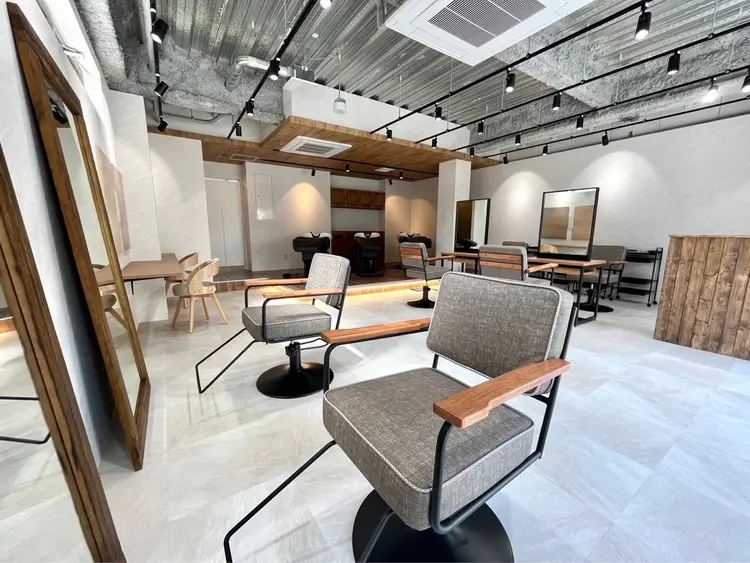 qumuの内観・外観1