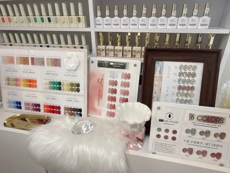 HanaNailの内観・外観2