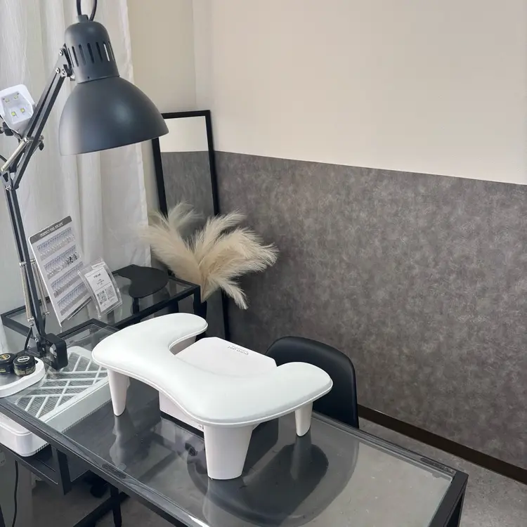 Y’M nailの内観・外観1