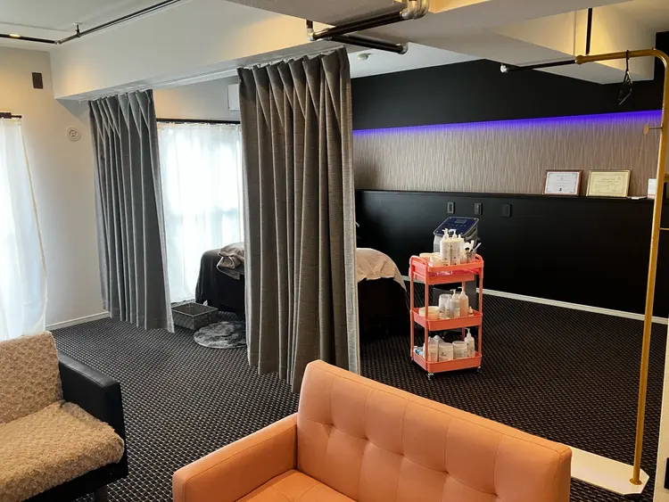 GLITTERの内観・外観2