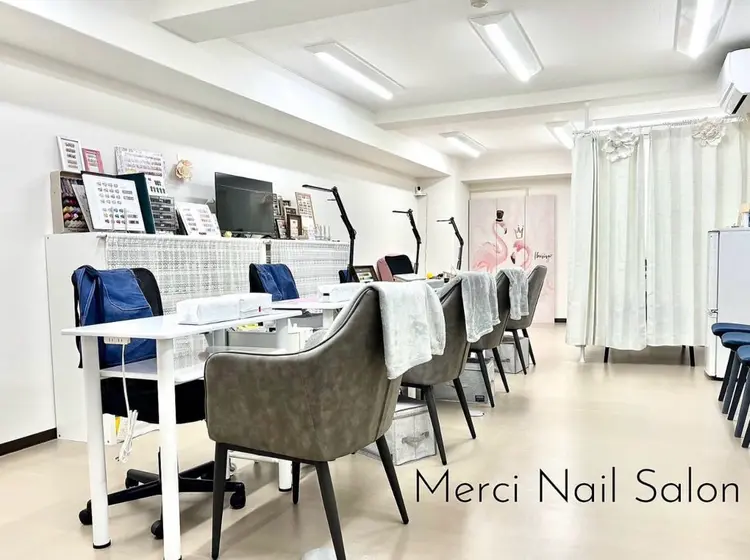 Merci Nail Salonの内観・外観1