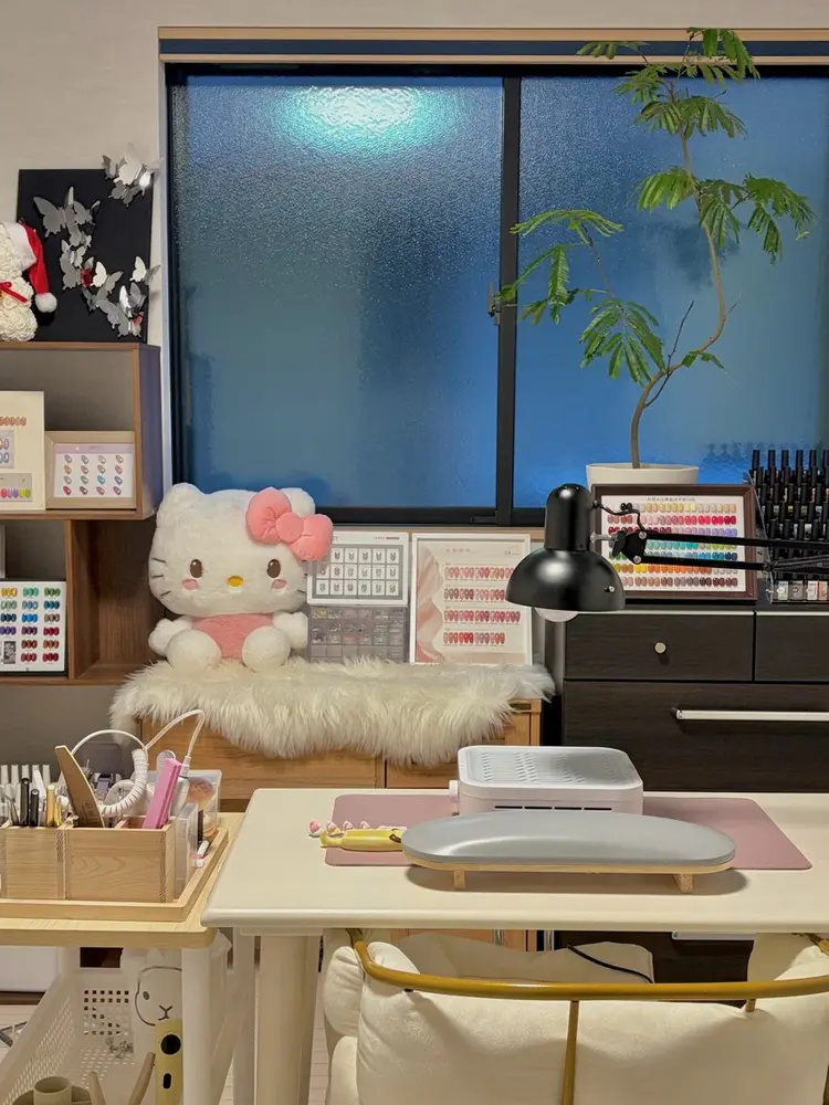 N.nail roomの内観・外観1