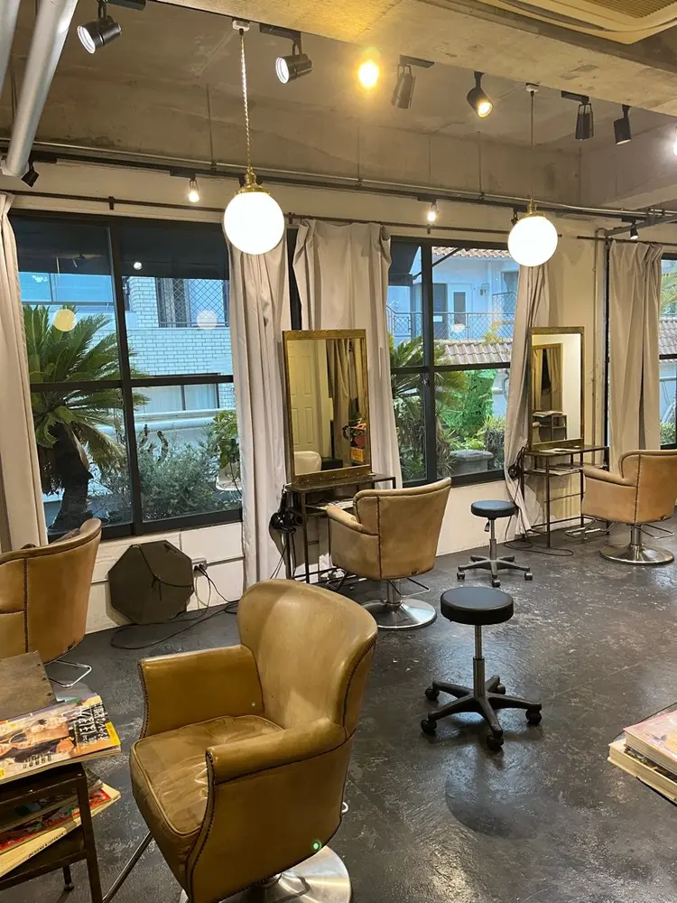 SPURの内観・外観2