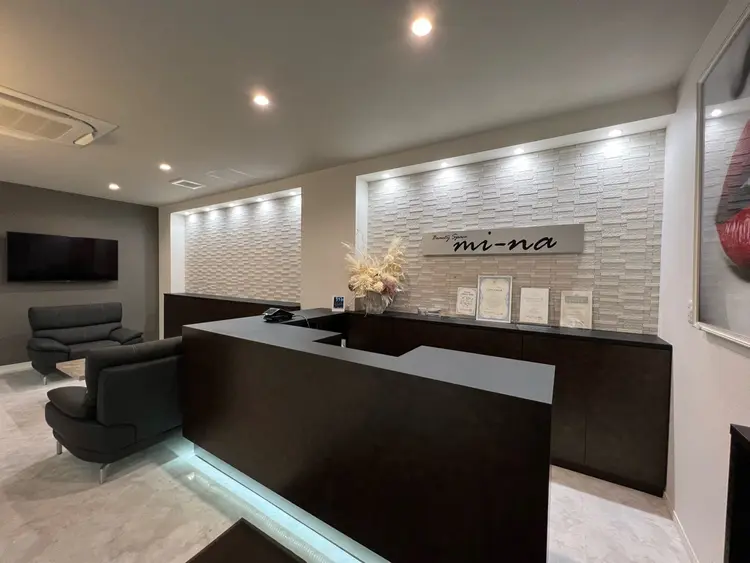MI-NAの内観・外観1