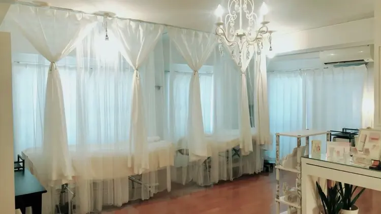 POLA富雄店の内観・外観1