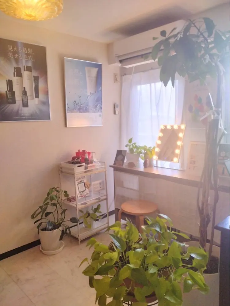 ポアレスサロン フィルの内観・外観1