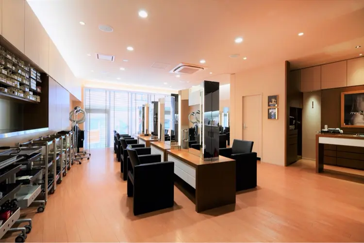 モッズ・ヘア 金沢店の内観・外観2