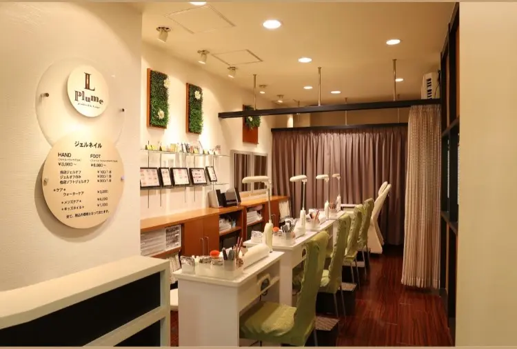 L-plumeの内観・外観2