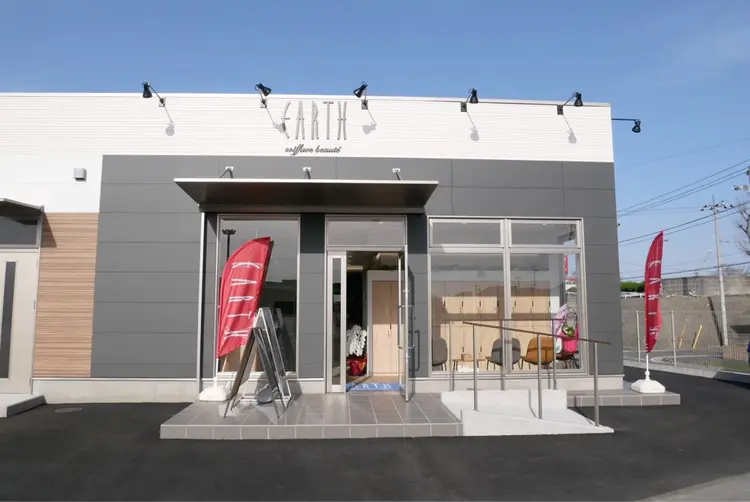 EARTH coiffure beauté 四街道もねの里モール店の内観・外観1