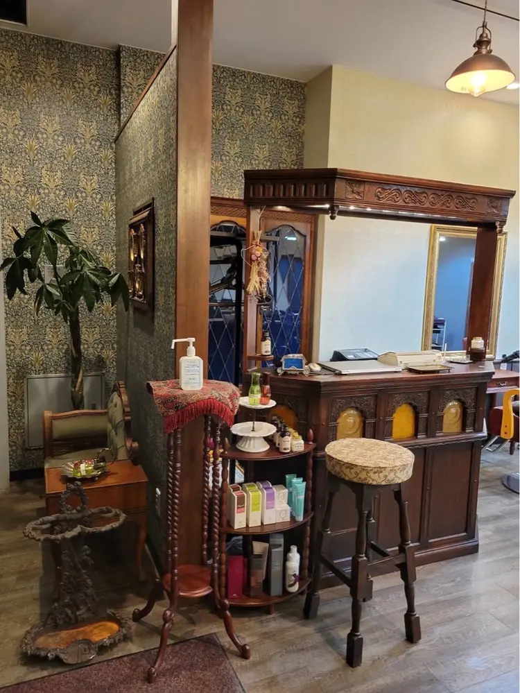 Hair design merciの内観・外観1