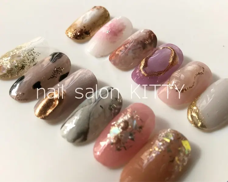 nail salon KITTYの内観・外観1