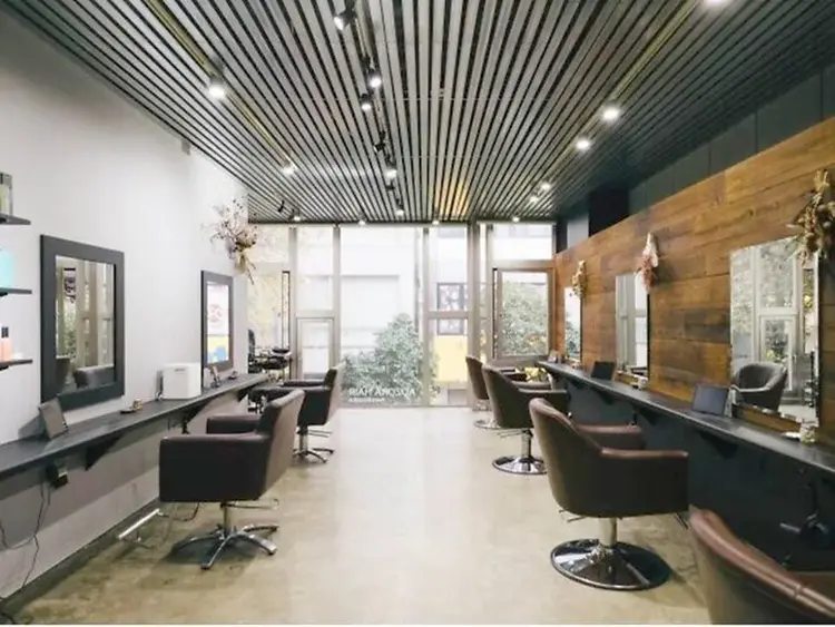 AOZORA HAIR namikizaka＆paradeの内観・外観1