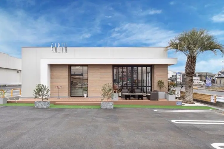 earth龍ヶ崎店の内観・外観1