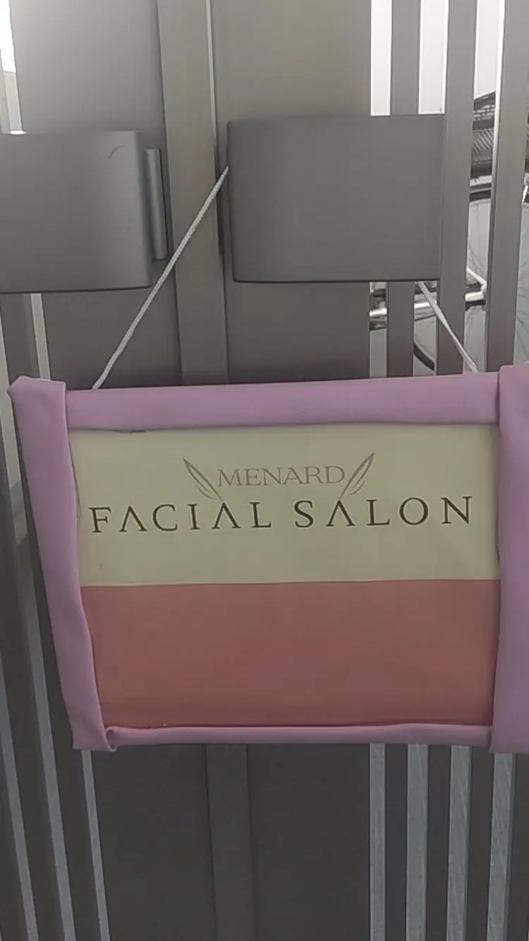 メナード尾頭橋サロンの内観・外観2