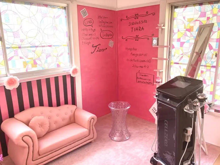 AIMの内観・外観3