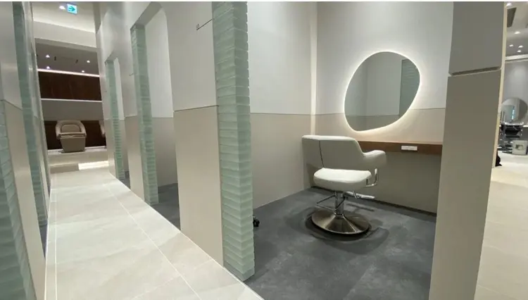 SALOWIN 銀座Ray Ⅱの内観・外観2