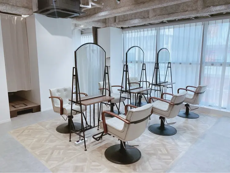 shirof shinjukuの内観・外観1