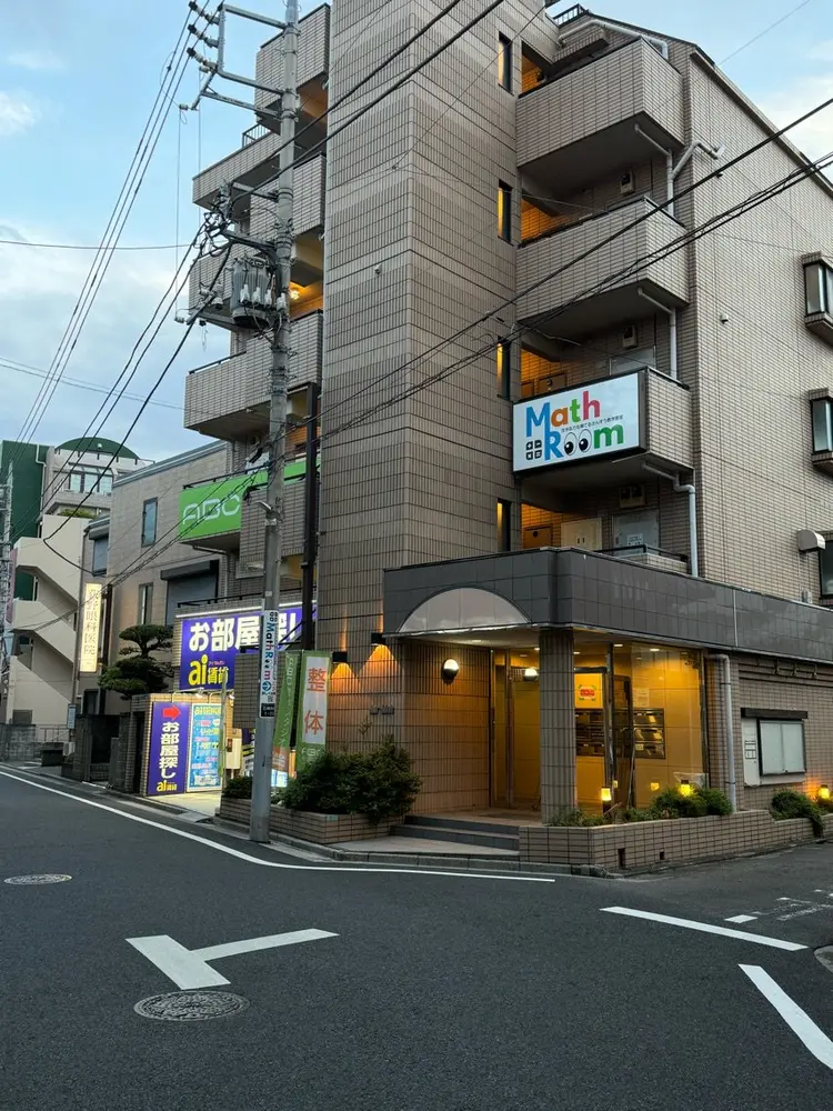 Mirpopnailの内観・外観2