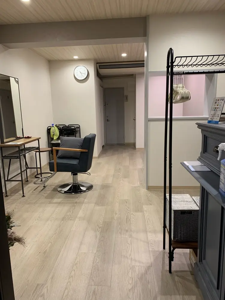 hair & spa Naluの内観・外観1