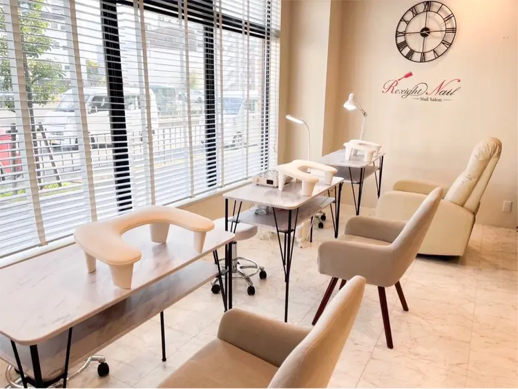 リエイトネイルの内観・外観1