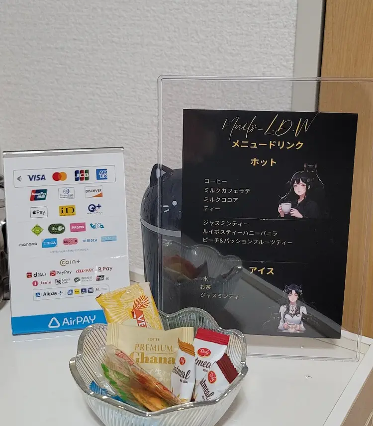 Nails_l.d.wの内観・外観2