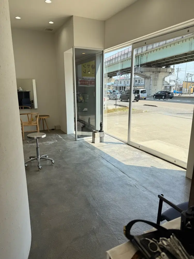 アイエスビーエヌの内観・外観2