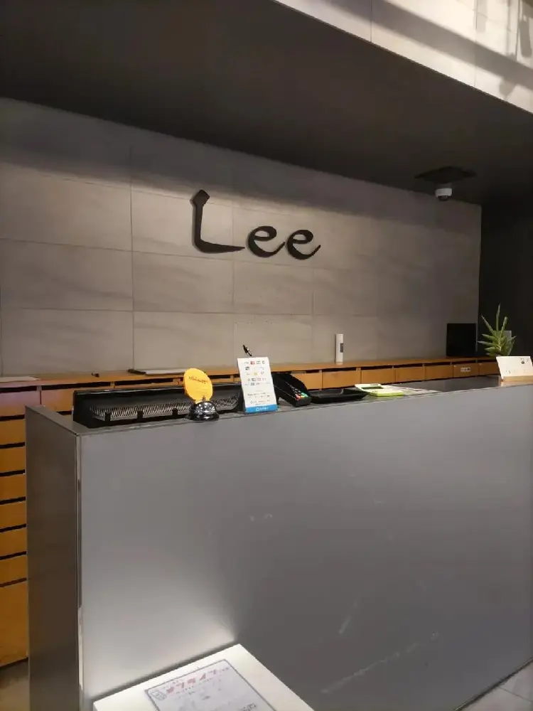 美容室Lee京橋店の内観・外観1