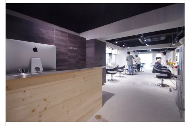 ブリーチ専門店MONIQA名古屋本店の内観・外観2