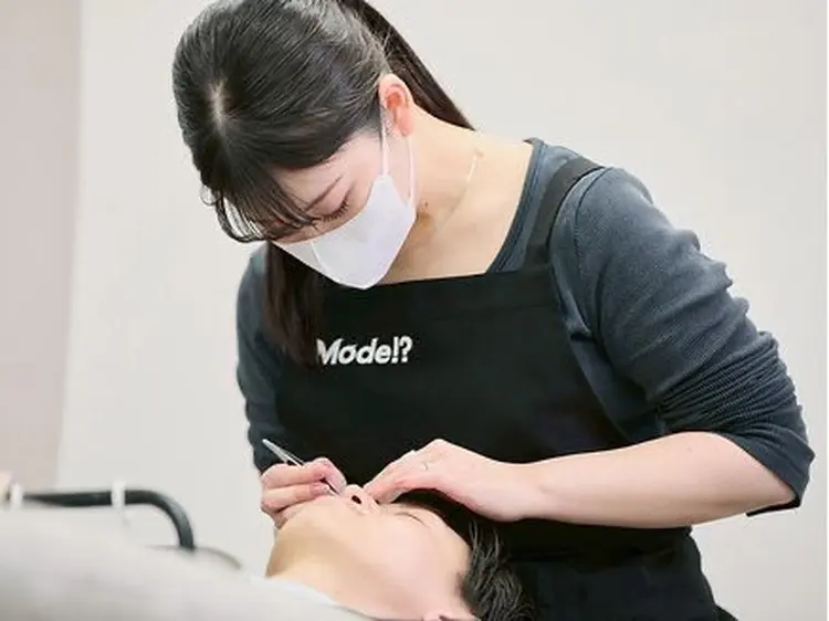 Mode!?新宿西口店【メンズ眉毛サロン】の内観・外観3