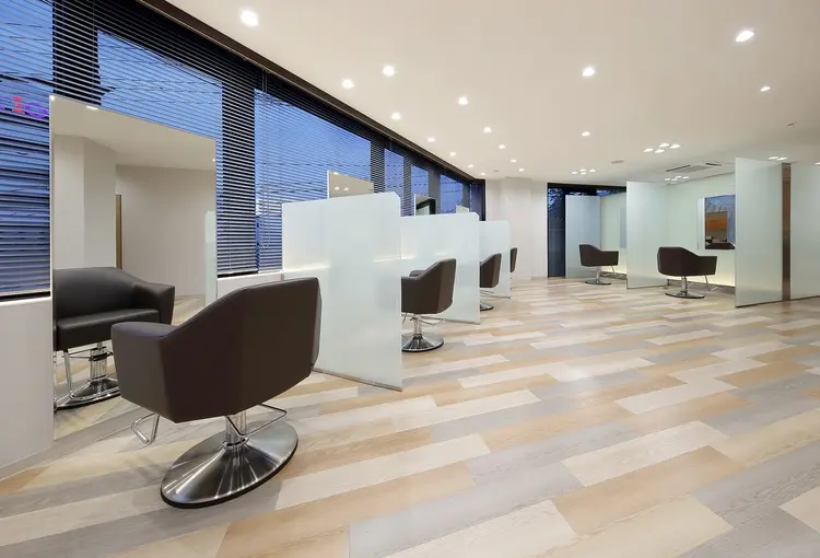 hair&make first 泉中央店の内観・外観3