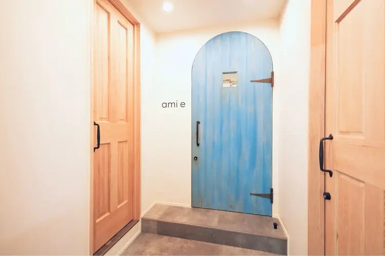 アミエ　ヘアー　ルーム　大和店の内観・外観1