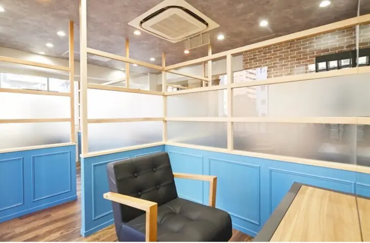 Hair Design Auroraの内観・外観1