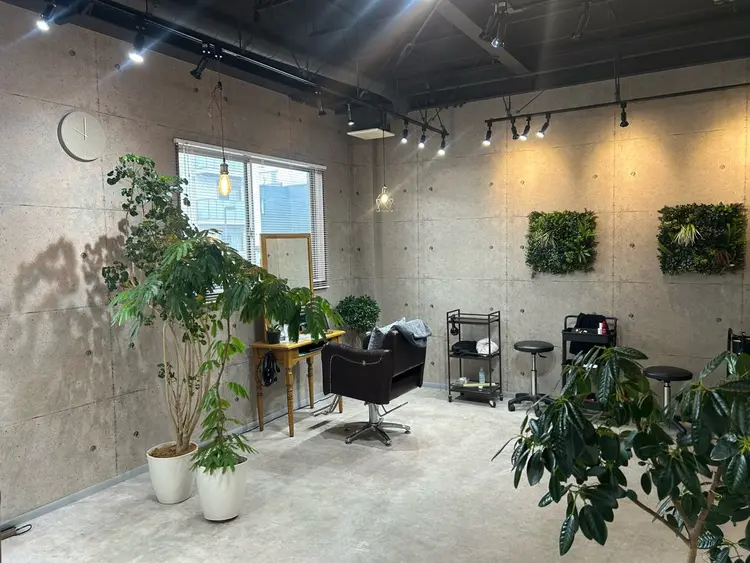 Loaの内観・外観2