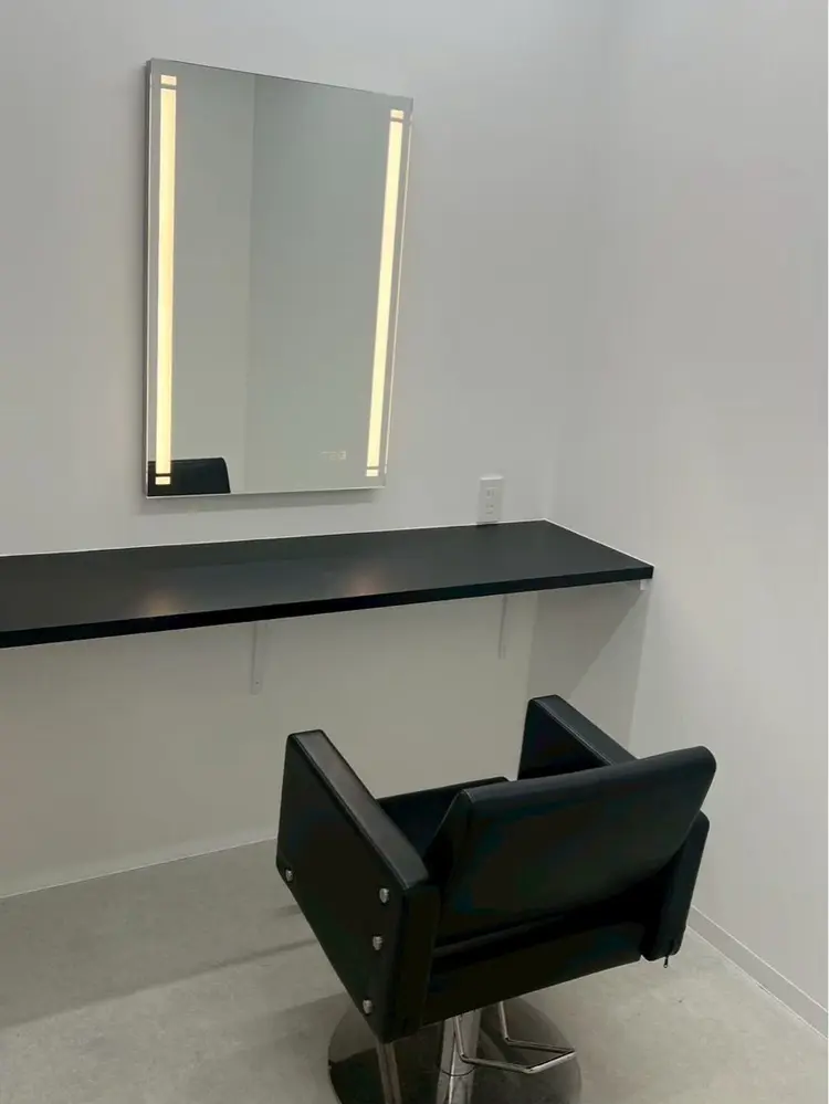 PSY髪質改善/ケアブリーチ/ダブルカラー/ハイトーン/エクステ/縮毛矯正【サイ】の内観・外観2