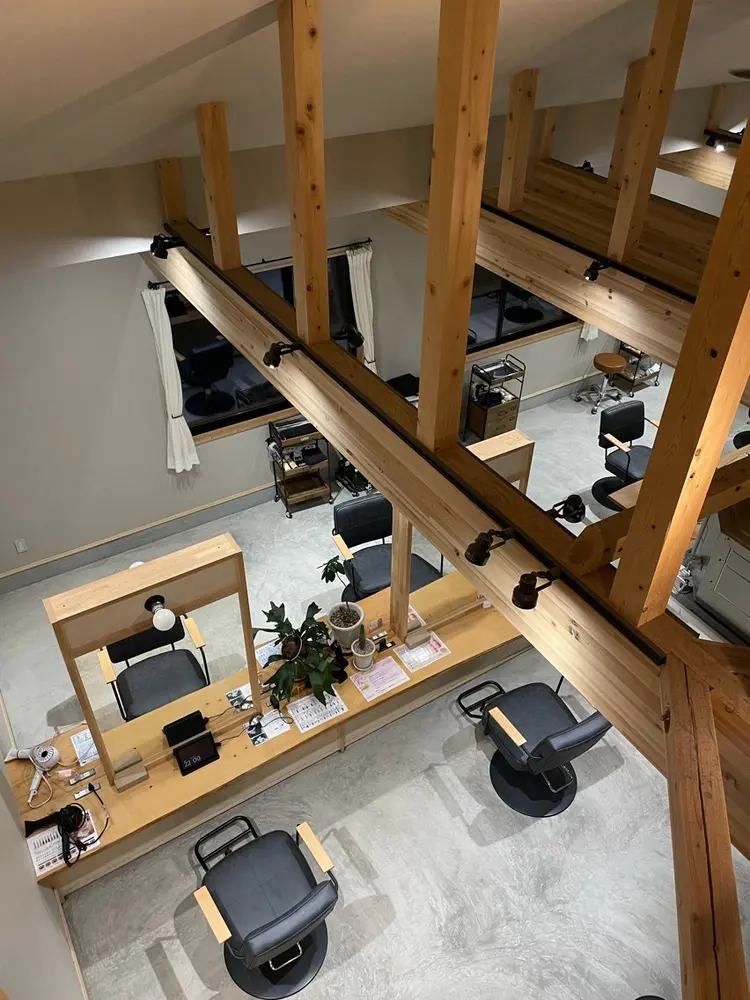 BASE hairの内観・外観3