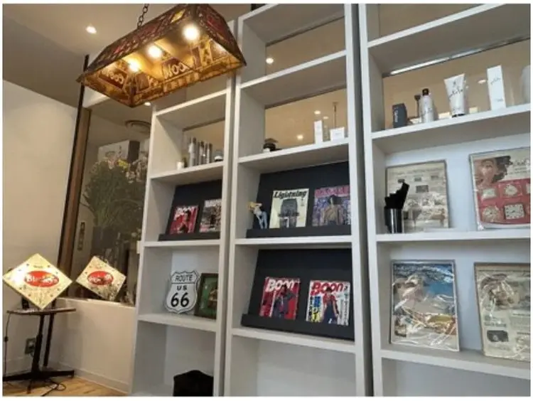 LUAU LOUGH 【ルアウラフ】の内観・外観2