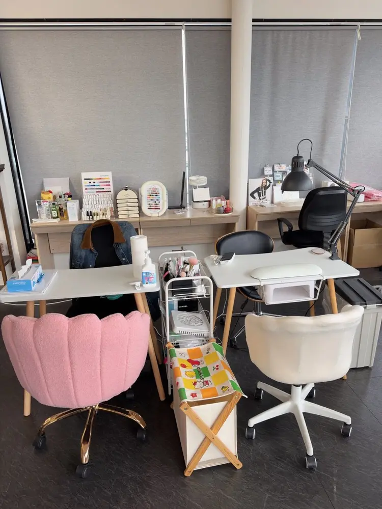 Julyネイルサロンの内観・外観1